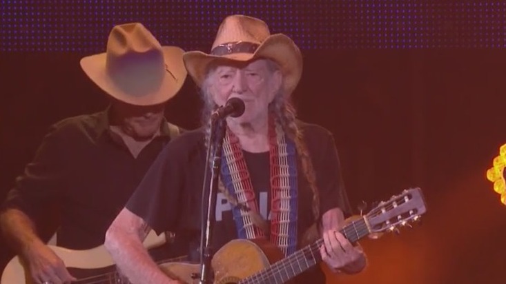 Willie Nelson's sister Bobbie dead at 91